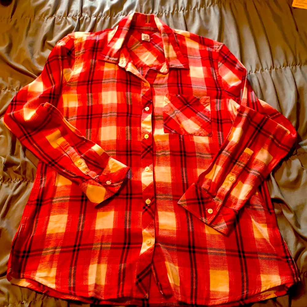 *NEW* GAP Red, White & Black Plaid Flannel ❤️🤍🖤